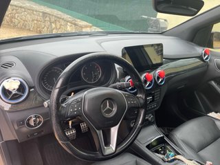 Mercedes-Benz 200B 2013