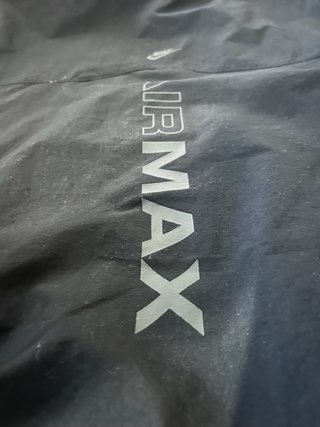 Chaqueta Nike Air Max Negra talla S Grande