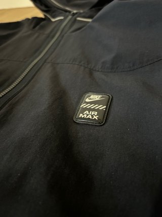 Chaqueta Nike Air Max Negra talla S Grande