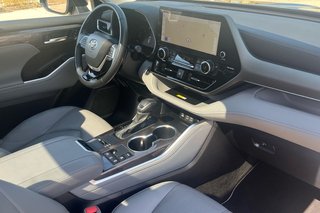 Toyota Highlander Advance