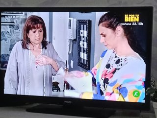 Televisión Philips Negra