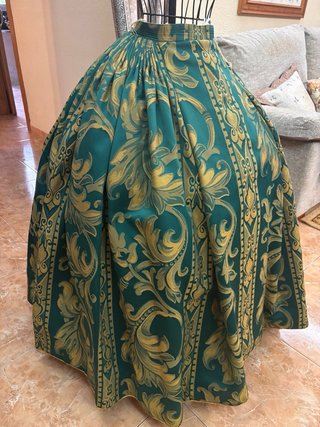 Traje Fallera S. XVIII Verde y Dorado