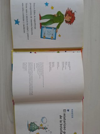 2 libros Kika Supervruja y Dani