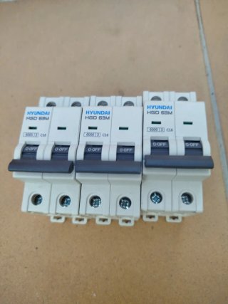 3 Interruptores Magnetotérmicos Hyundai 16A