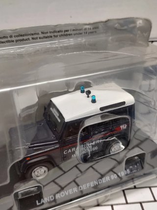 Modellino Land Rover Defender Carabinieri