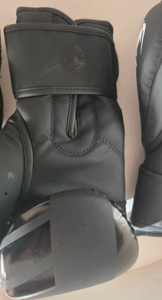 Guantes de boxeo Venum y vendas