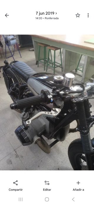 Escaparate BMW R80. Solo para alquilar.