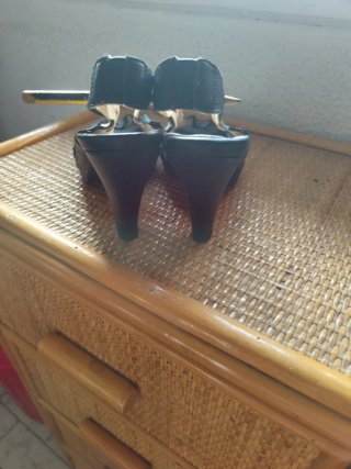 Zapatos de tacón negros verano
