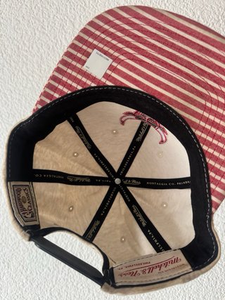 Gorra Chicago Bulls Mitchell & Ness Beige/Roja