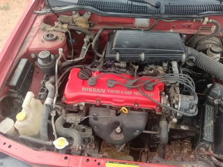 Nissan sunny 1.6 102cv