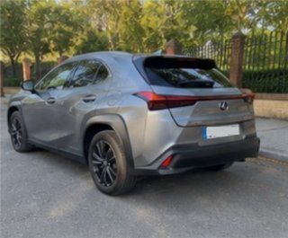 Lexus UX 2021