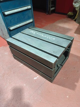 Mesa cúbica 600x420x300