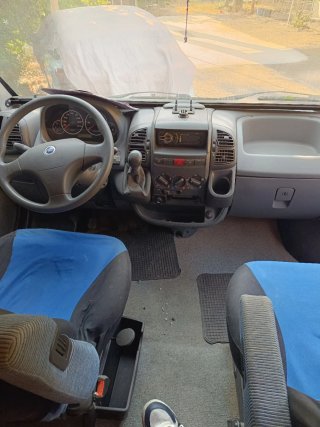 Autocaravana blanca