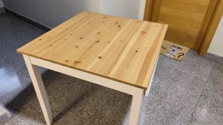 Mesa de cocina y dos sillas de IKEA