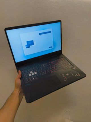 Laptop Asus TUF Gaming Ryzen 8/512