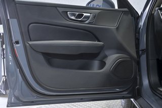 Volvo V60 2.0 T6 AWD Recharge Inscription Auto