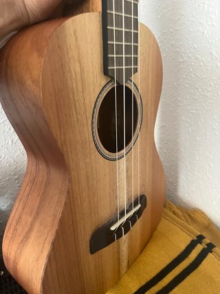 Ukelele Tenor Antonio Pinto Carvalho