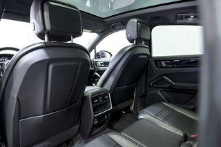 Porsche Cayenne Coupé E-Hybrid Platinum Edition