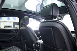 Porsche Cayenne Coupé E-Hybrid Platinum Edition