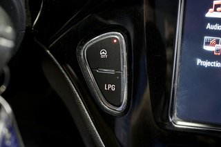 Opel Corsa 1.4 66kW (90CV) Design Line GLP