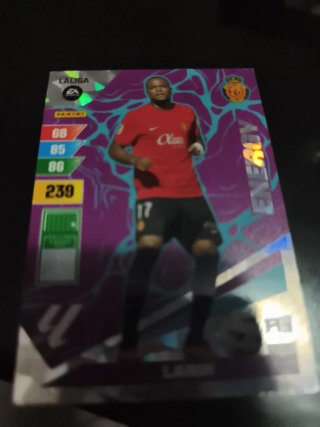 Carta Fútbol Panini Guantes de Oro