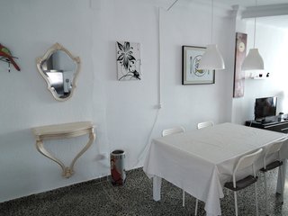 Habitación luminosa piso universitarias NERVIÓN
