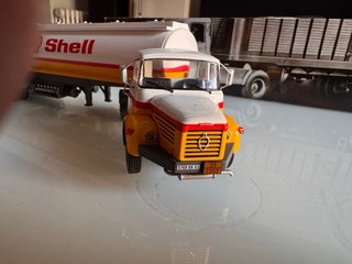 Camion Berliet TLR escala 1:43