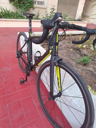 Bicicleta de carretera carbono