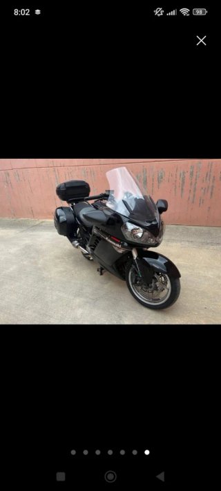 Kawasaki GTR 1400 Negra