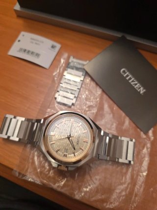 Citizen Series8 Mixto Nuevo