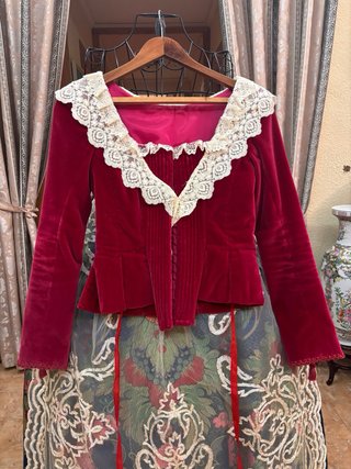 Traje Fallera S.XVIII blanco con dos corpiños