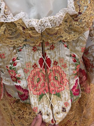 Traje Fallera S.XVIII blanco con dos corpiños