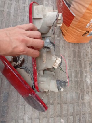 Pilotos Traseros Nissan Terrano