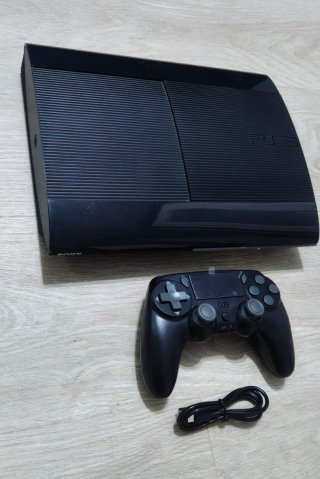 PS3 Super Slim 500GB + 500 Juegos + 1 Mando Nuevo