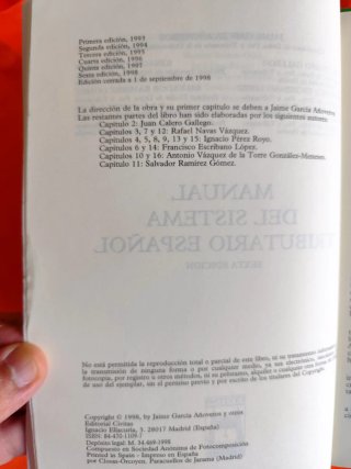 2 libros Derecho Financiero y Tributario