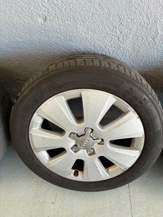 Vendo 4 ruedas completas originales Audi.