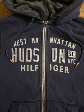 Sudadera Tommy Hilfiger con cremallera y capucha
