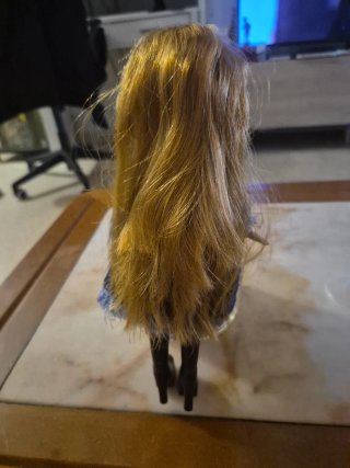 Lote 2 Bratz + 1 Moxie in omaggio
