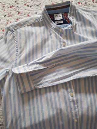Camisa Zara Rayas Azules y Blancas Talla M