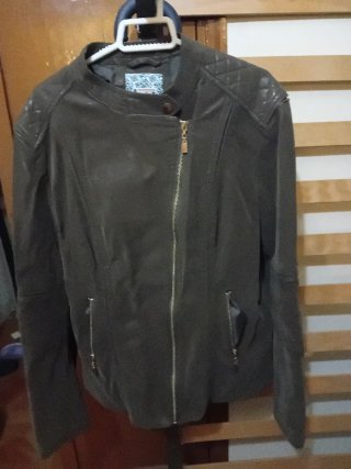 Chaqueta verde oliva