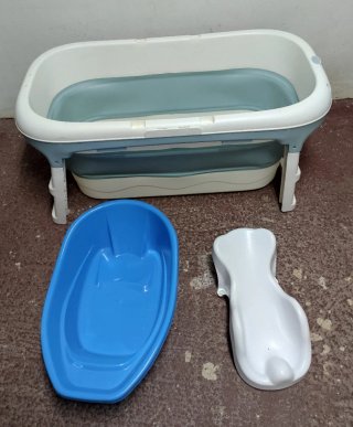 BAÑERA GRANDE PLEGABLE EN PERFECTO ESTADO + REGALO