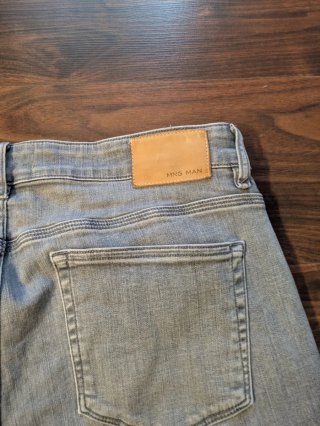 Pantalones vaqueros grises