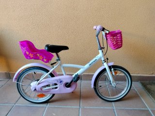 Bicicleta con ruedines de 16 pulgadas