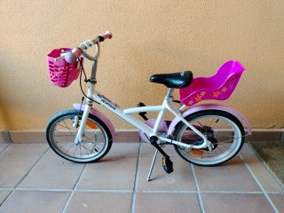 Bicicleta con ruedines de 16 pulgadas