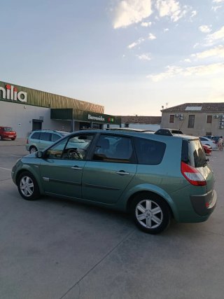 Renault Grand Scenic 2005