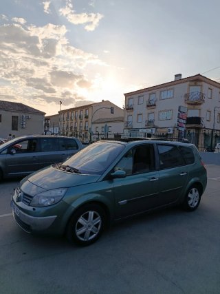 Renault Grand Scenic 2005