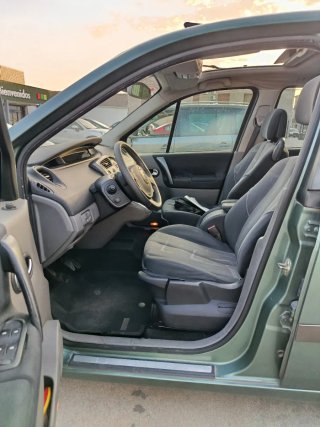 Renault Grand Scenic 2005