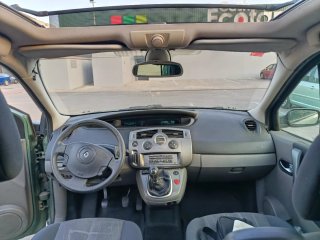 Renault Grand Scenic 2005