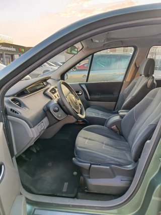 Renault Grand Scenic 2005