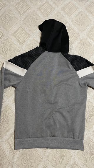 Chaqueta Nike con capucha